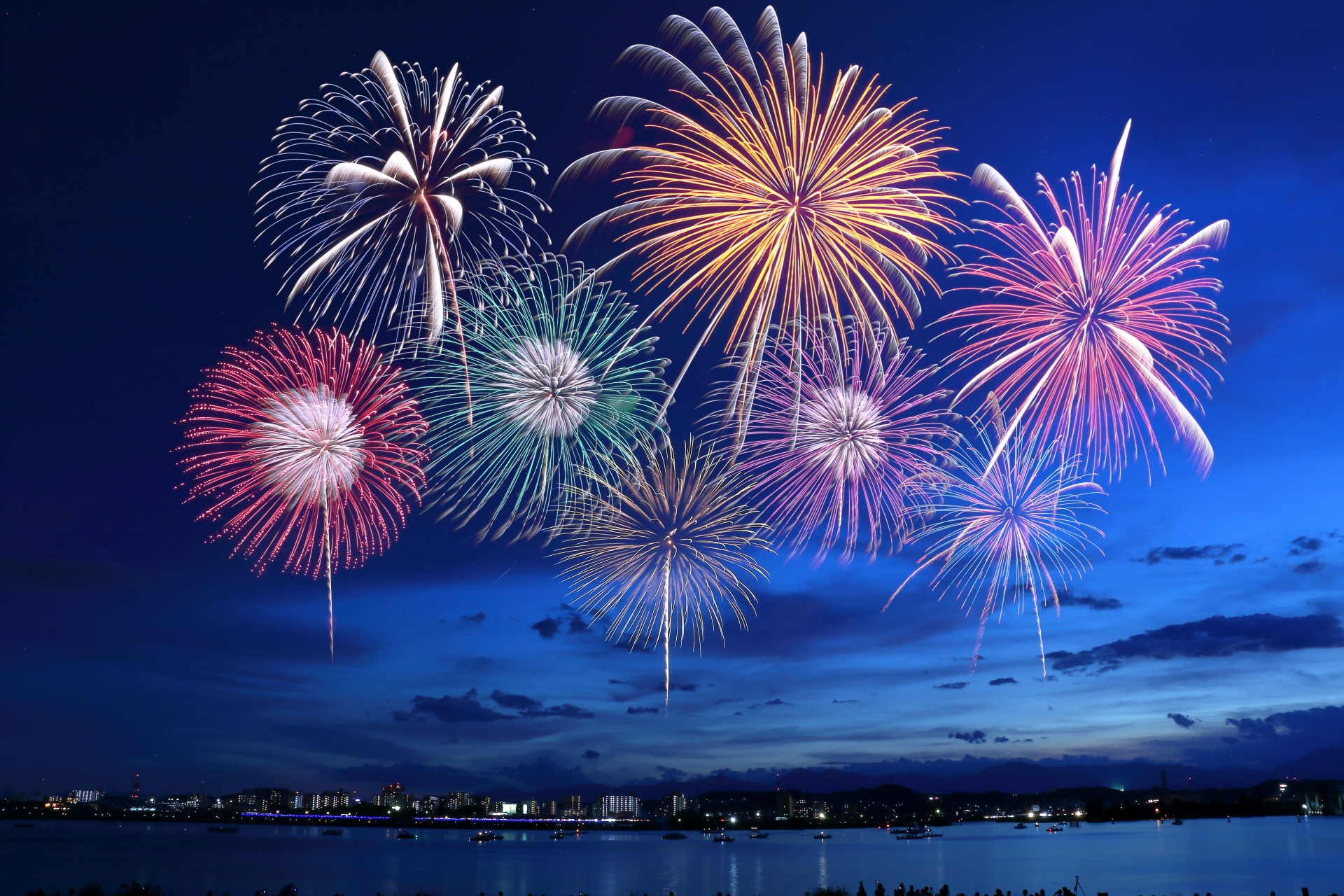 花火大会を100倍楽しむ！スマホで感動を切り取る写真撮影テクニック入門